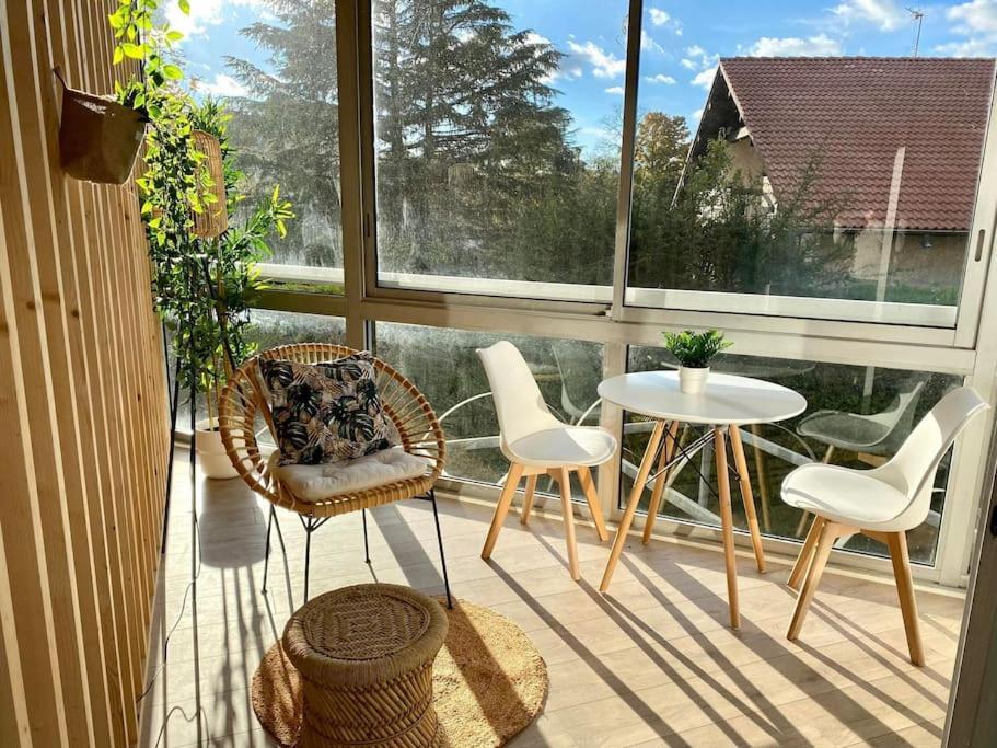 The Jungle Studio, Loggia & Parking Dans Residence 伊泽尔河畔的罗曼 外观 照片